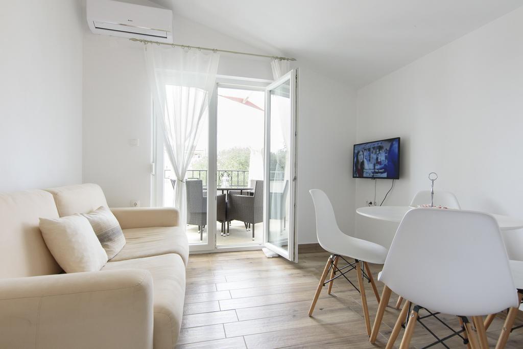 Mia Apartman *